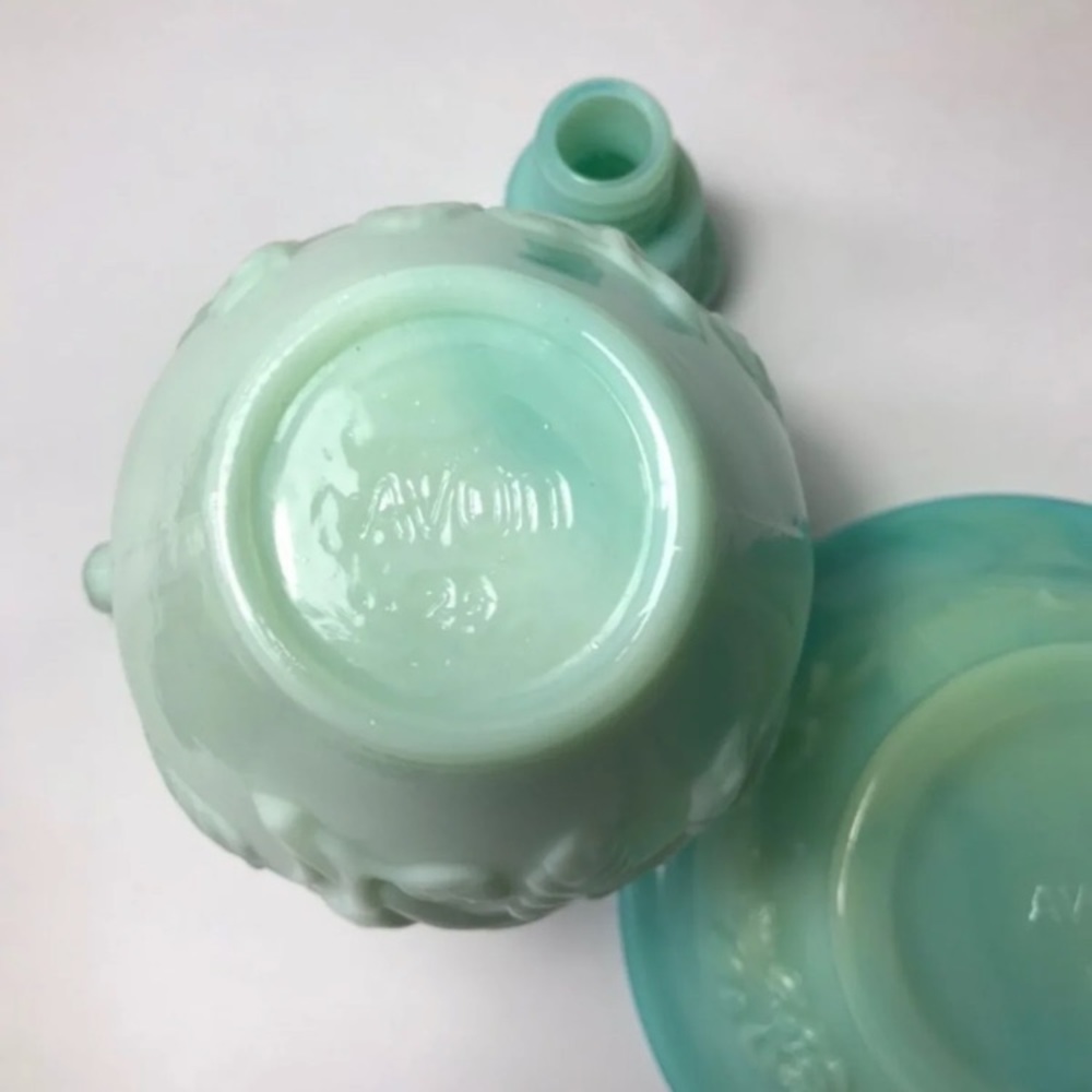 1978 Avon “Victorian Rose” Vase & Basin - Picture 3 of 6